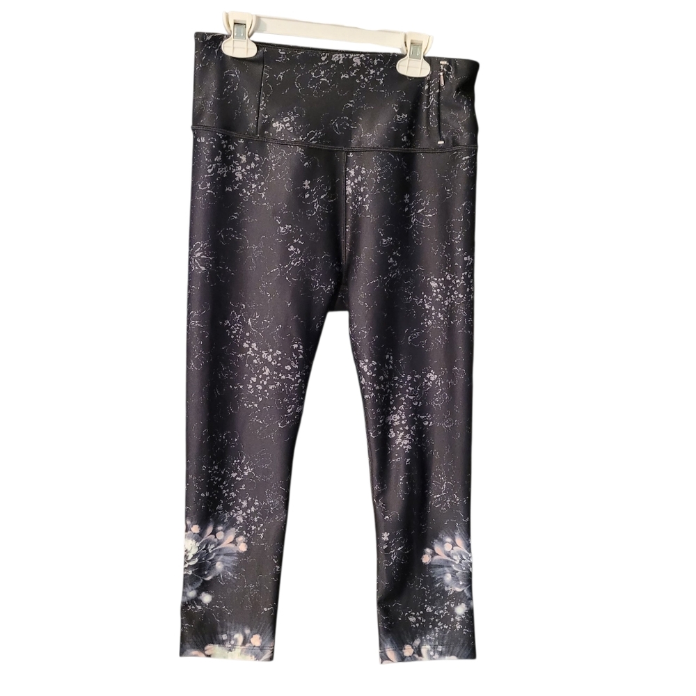 CALIA by Carrie Underwood floral high waist 3/4 leggings - M.       G80